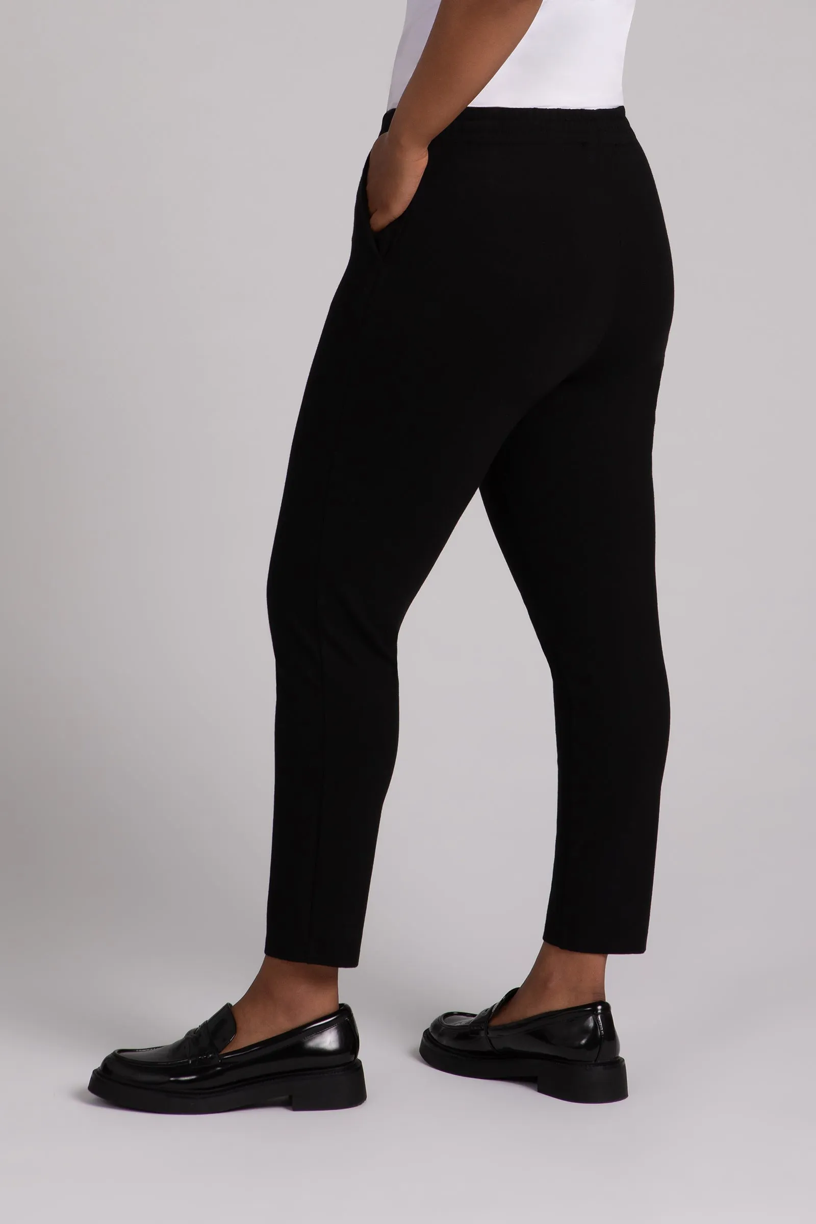 Ponte Pull On Pencil Ankle Pant | Black